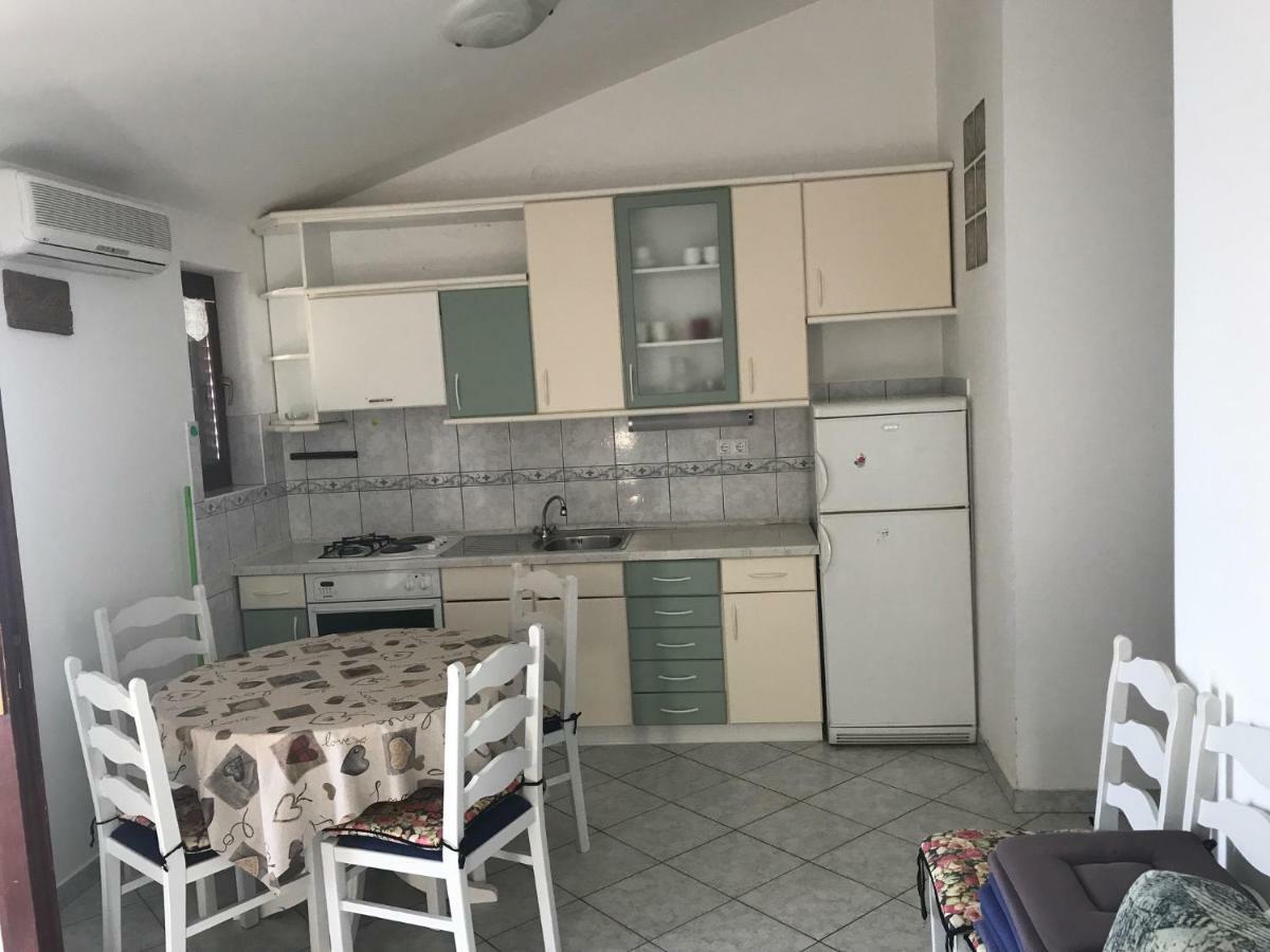 Croatia Mandre Apartment Exterior photo